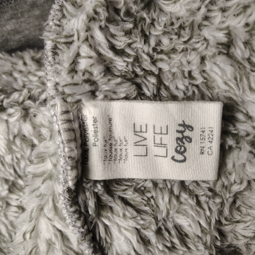 PJ Salvage Heather Gray Faux Fur Shorts Size Small - Picture 8 of 9